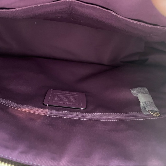 Coach Purse - Picture 5 of 9